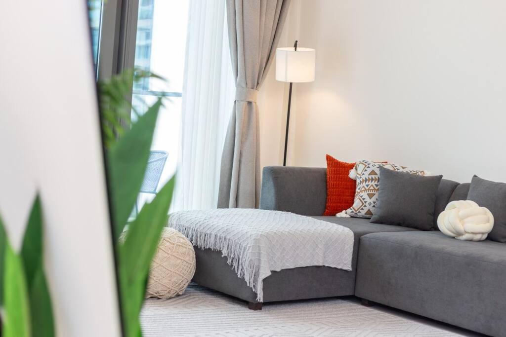 Exquisite 1br With Atlantis Views - Harbour