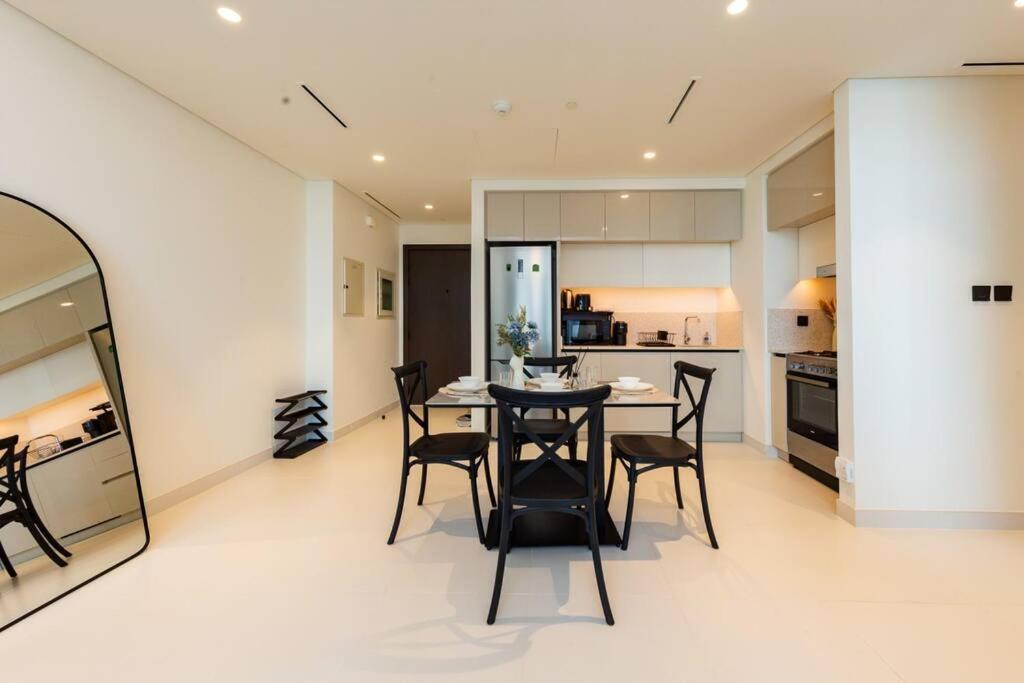 Exquisite 1br With Atlantis Views - Harbour